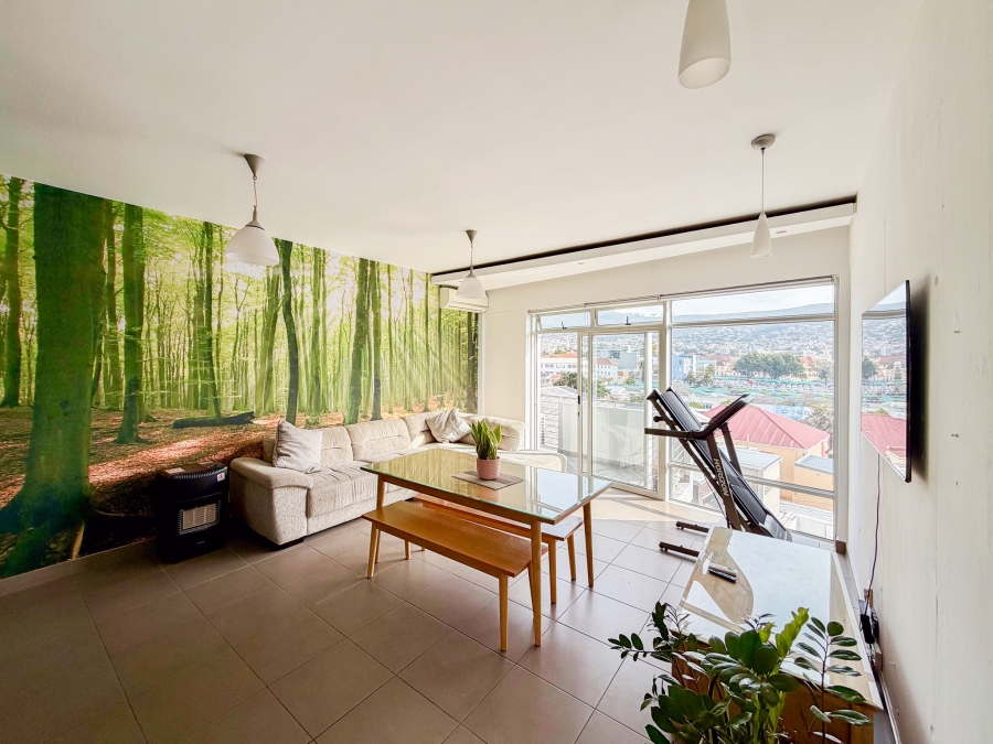 1 Bedroom Property for Sale in Gardens Western Cape